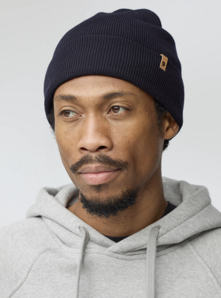 Classic Knit Hat 550 black