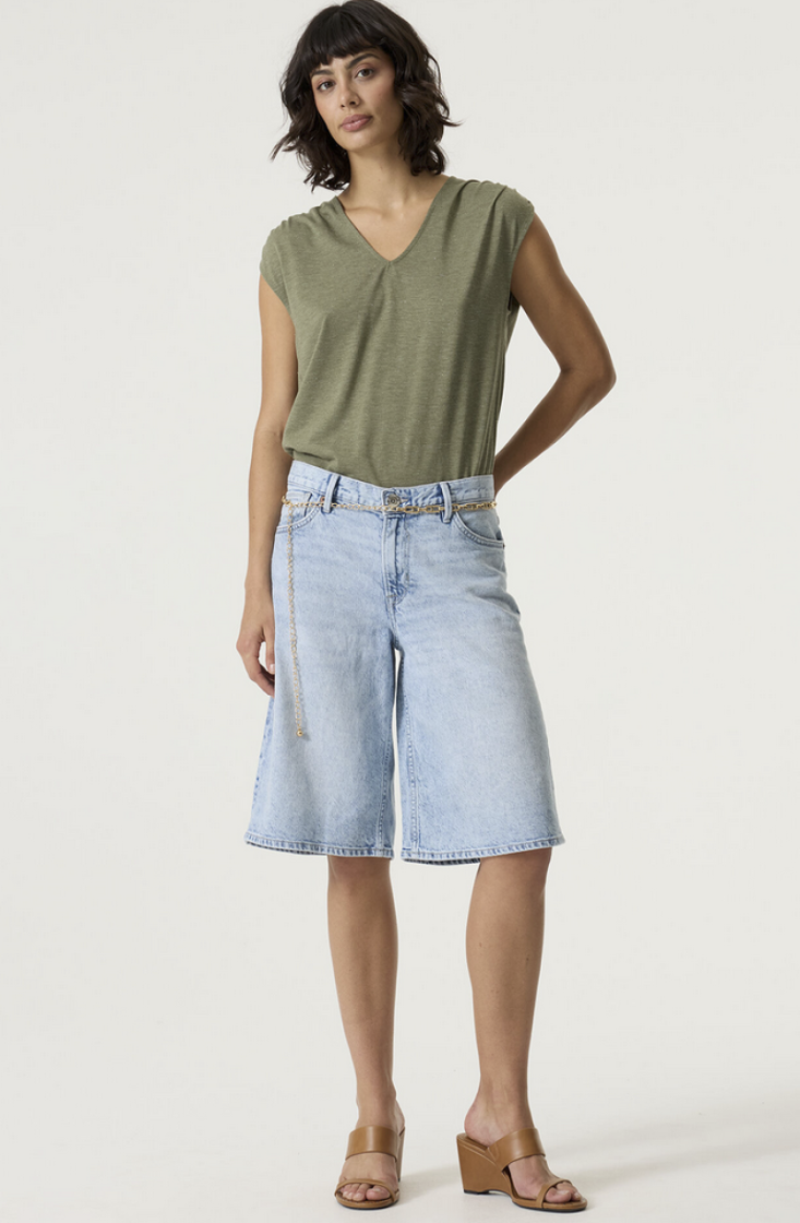 T-shirttopje met touwtje op rug  9945 olive breeze