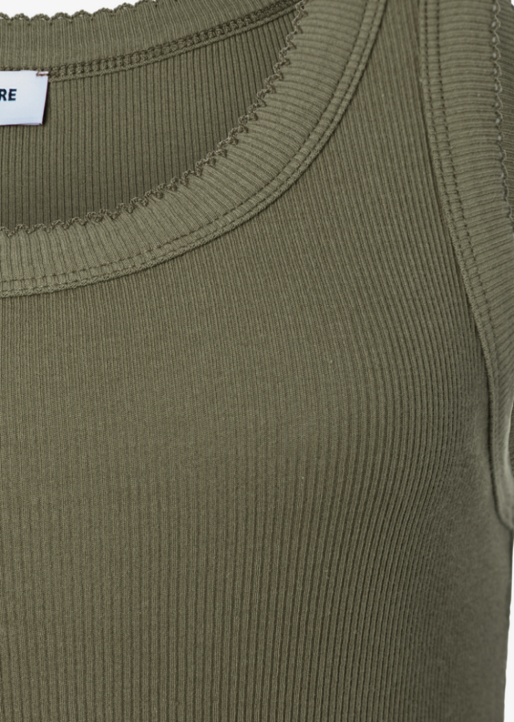Topje ribbels  0682 jungle green