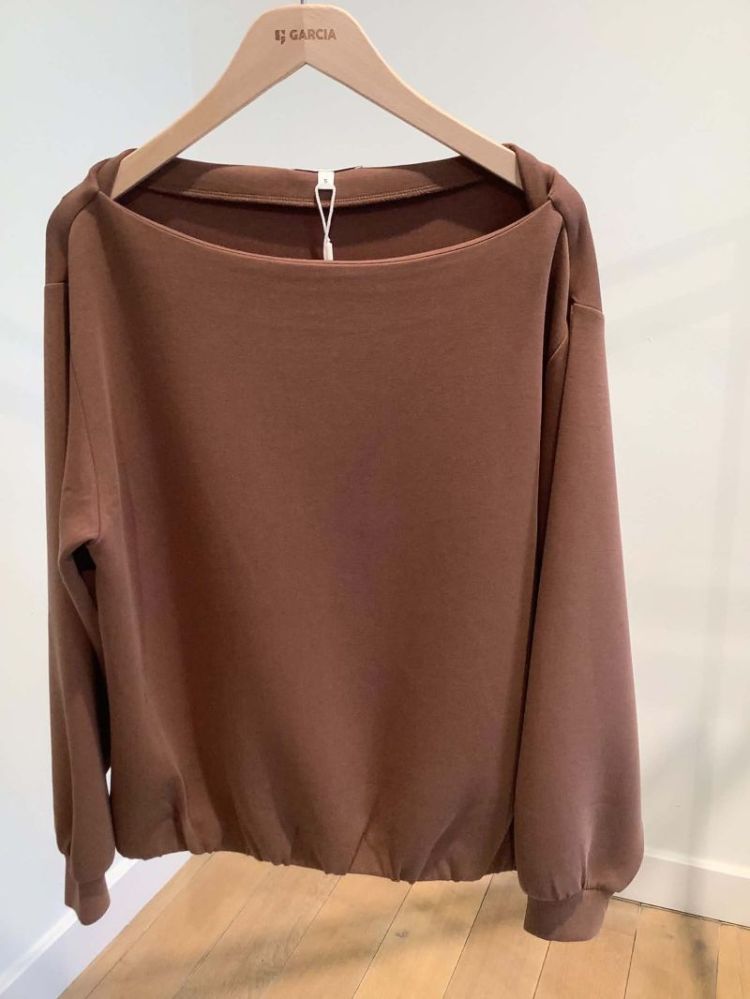 Sweater scuba boothals rek onderaan effen 4121-mud stone